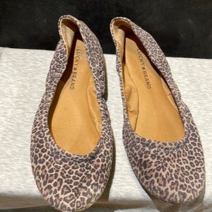 Lucky Brand size 7 animal print flats